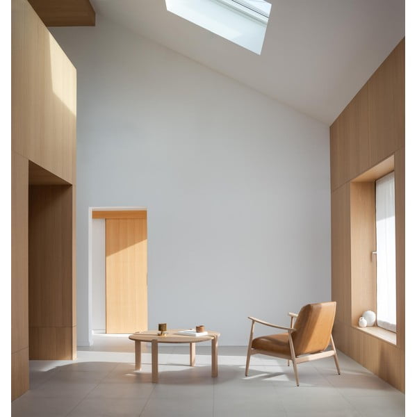 Dabīga toņa ozola masīvkoka apaļš žurnālgaldiņš ø 100 cm Kulin – Gazzda-image-3