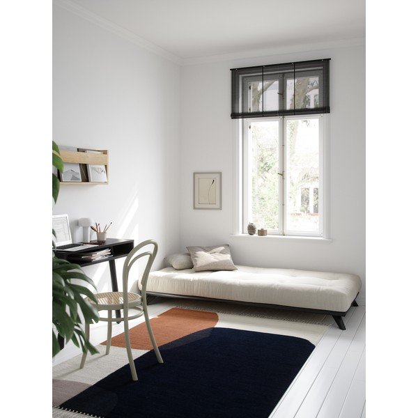Melna priedes masīvkoka vienguļamā gulta ar matraci Karup Design Senza Mat, 90 x 200 cm-image-3