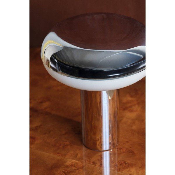 Spīdīgas sudraba krāsas metāla galda lampa (augstums 32 cm) Paneta – Jotex-image-2