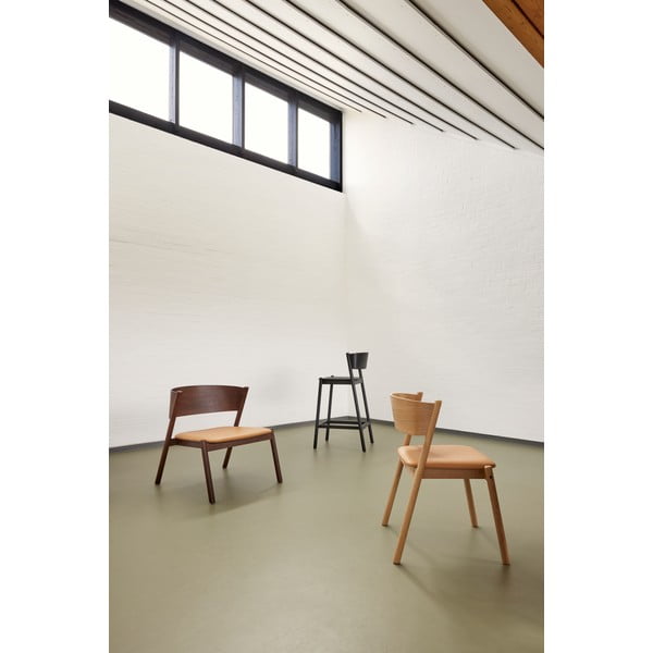 Melns bāra krēsls ar ozolkoka imitāciju (sēdekļa augstums 75 cm) Oblique – Hübsch-image-1