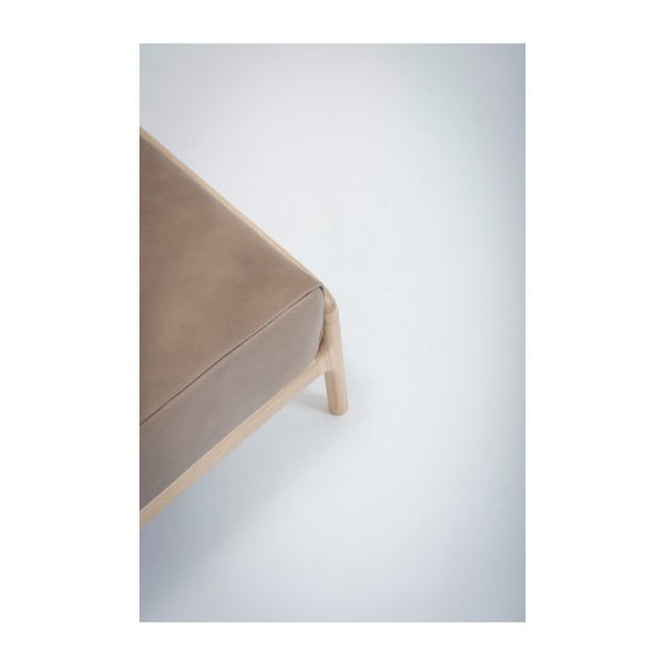 Gaiši brūns bifeļādas kāju soliņš ar ozolkoka konstrukciju Gazzda Fawn-image-4