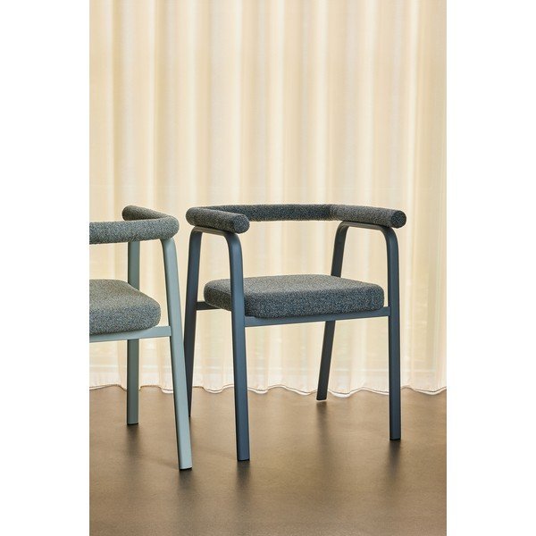 Pelēki polsterēti ēdamistabas krēsli ar roku balstiem (2 gab.) Ecto – Hübsch-image-1