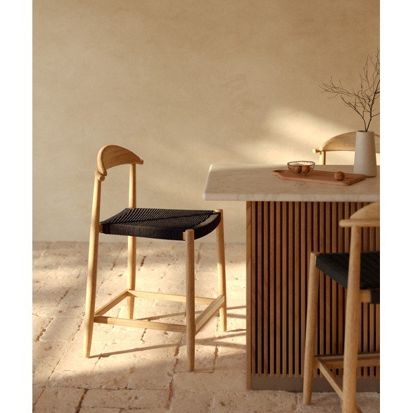 Melns/dabīga toņa masīvkoka dārza bāra krēsls Nina – Kave Home-image-1