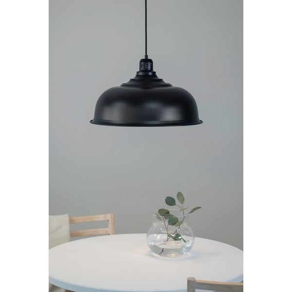 Melna piekaramā lampa ar metāla abažūru 50x50 cm Port – Markslöjd-image-1