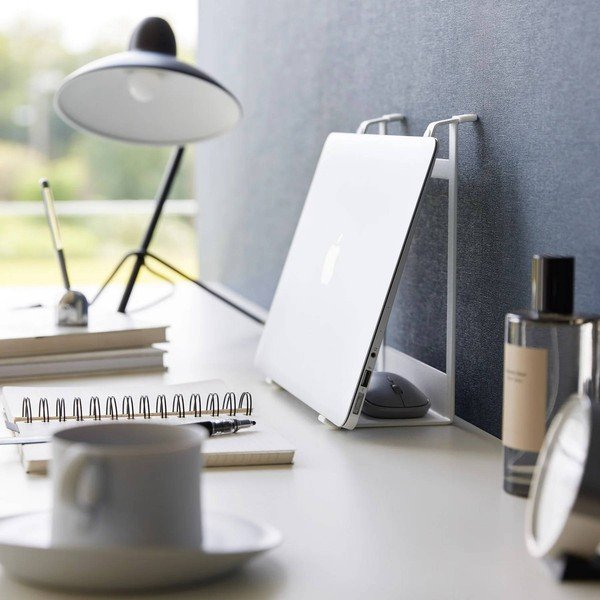 Balts metāla klēpjdatora statīvs Tower – YAMAZAKI-image-4