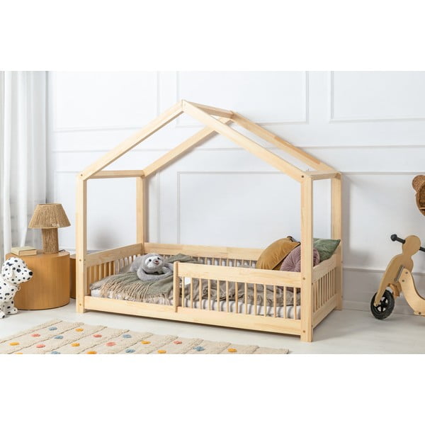 Dabīga toņa priedes masīvkoka bērnu gulta mājas formā 120x200 cm Mila RMW – Adeko-image-2