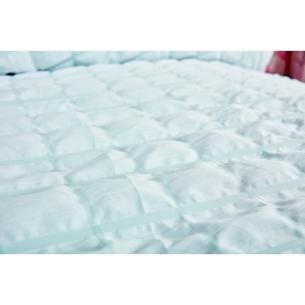 Gaiši pelēka vienguļamā gultas veļa no krepa auduma 140x200 cm Naomi – My House-image-1