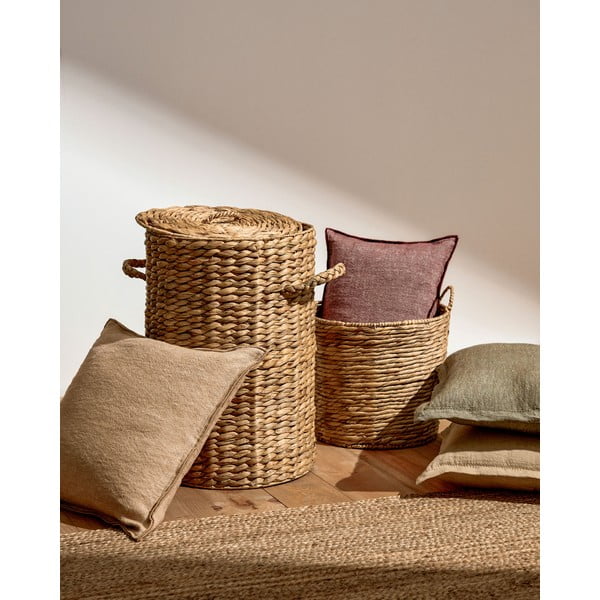 Dabīga toņa veļas grozs no ūdens hiacintes Yessira – Kave Home-image-2