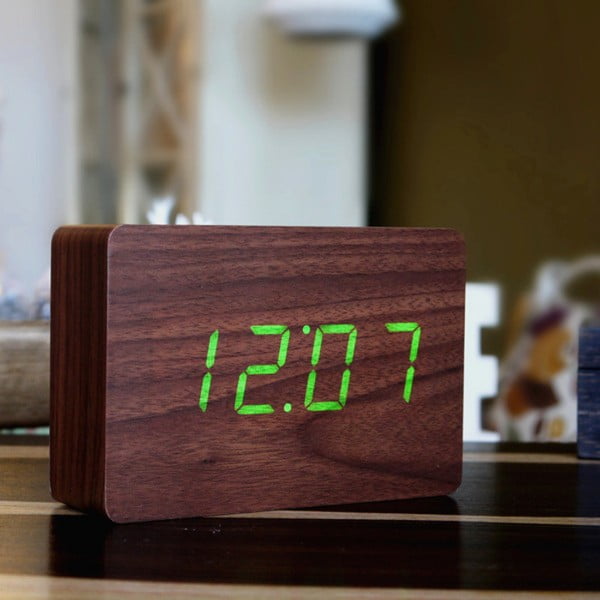 Tumši brūns modinātājs ar zaļu LED displeju Gingko Brick Click Clock-image-1