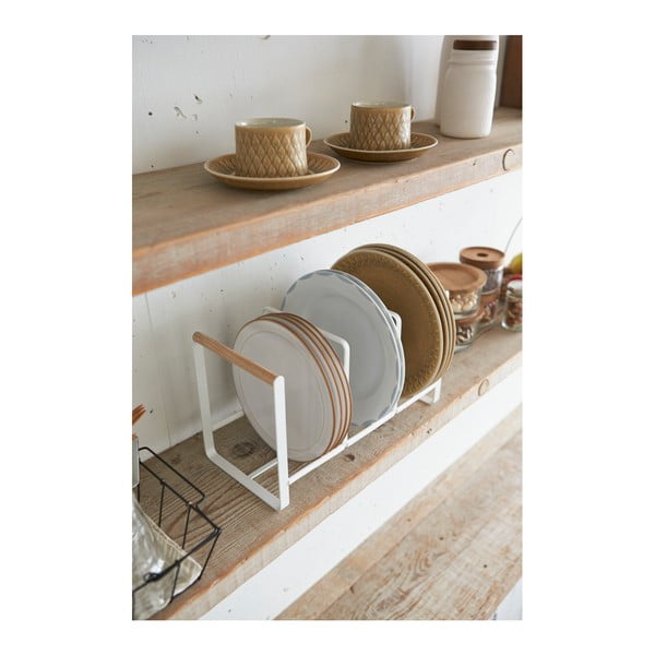 Balts šķīvju statīvs ar dižskābarža koka detaļām YAMAZAKI Tosca-image-1