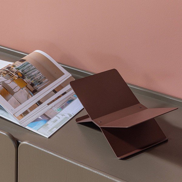 Metāla pavārgrāmatu statīvs Brook – WOOOD-image-2