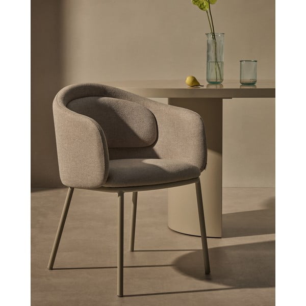 Bēšs polsterēts ēdamistabas krēsls ar roku balstiem Minda – Kave Home-image-2