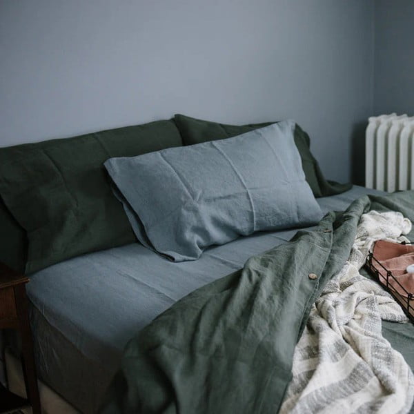 Zils/pelēks lina palags ar gumiju 160x200 cm Blue Fog – Linen Tales-image-1