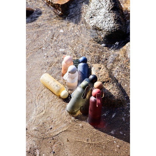 Bēša pārstrādātas plastmasas pudele ceļojumiem 650 ml Tom – Sagaform-image-2