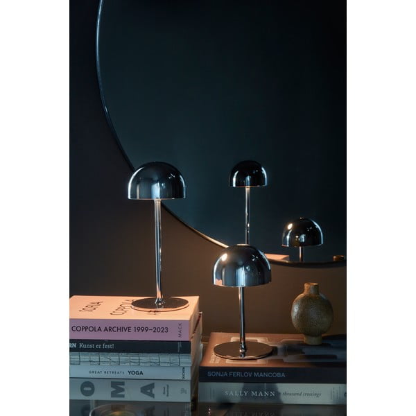 Sudraba krāsas LED galda lampa ar tālvadību un metāla abažūru (augstums 30 cm) Tim – Sirius-image-3