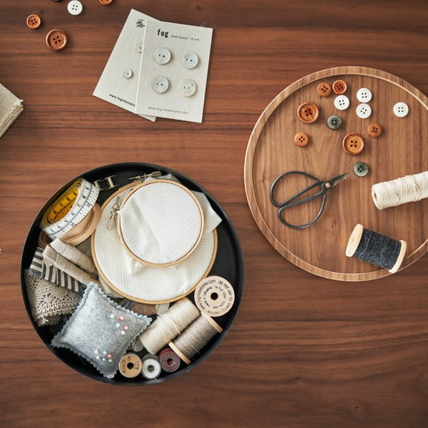 Melna metāla uzglabāšanas kaste ar vāku ø 22x6 cm Rin – YAMAZAKI-image-2