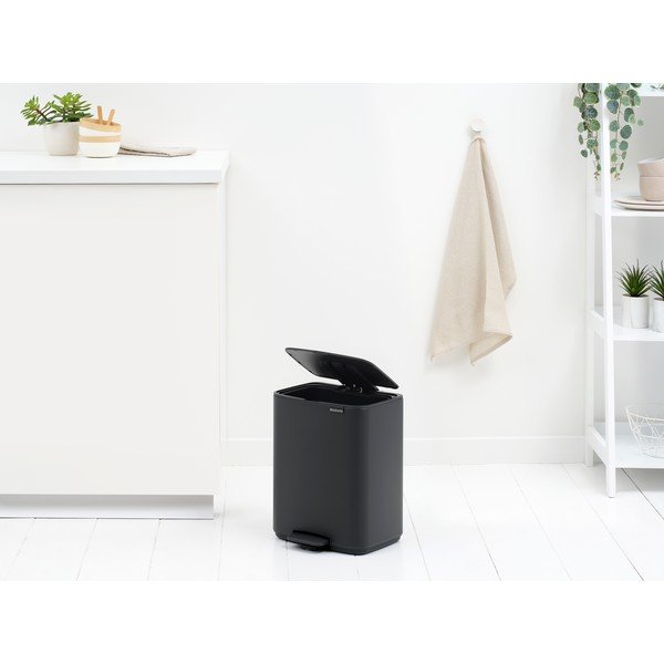 Tumši pelēka tērauda atkritumu tvertne ar pedāli 12 l Bo – Brabantia-image-1