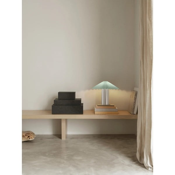 Sudraba krāsas/salvijas zaļa galda lampa ar regulējamu spilgtumu un auduma abažūru (augstums 36 cm) Taite – Blomus-image-1