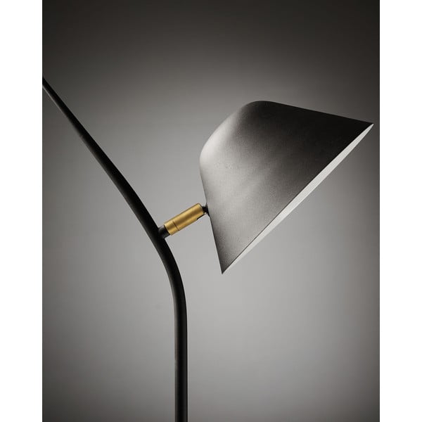Melna stāvlampa ar metāla abažūru (augstums 152 cm) Aurelia – Kave Home-image-2