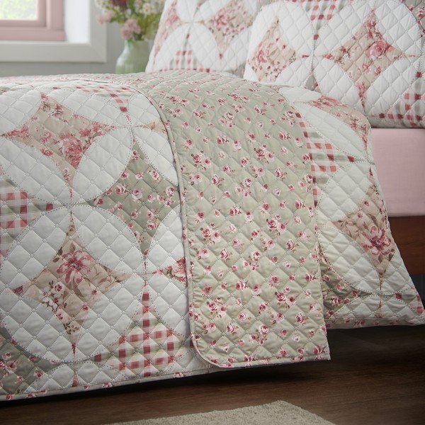 Zaļš stepēts gultas pārklājs 220x230 cm Pinsonic Patchwork – Catherine Lansfield-image-1