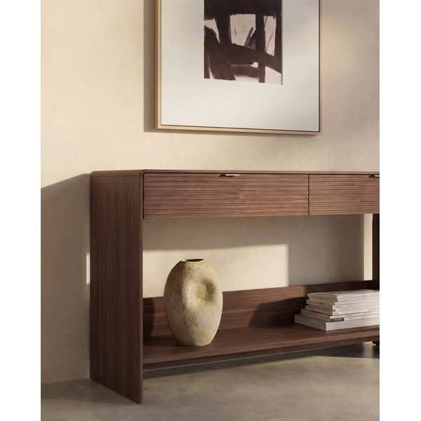 Tumša dabīga toņa kumode ar riekstkoka imitāciju 120x81x35 cm Norlen – Kave Home-image-1