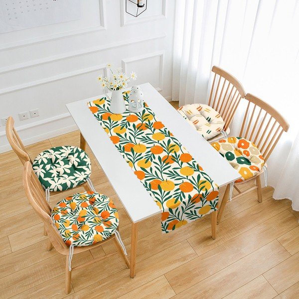 4 sēdekļa spilvenu un galda celiņa komplekts  – Mila Home-image-1