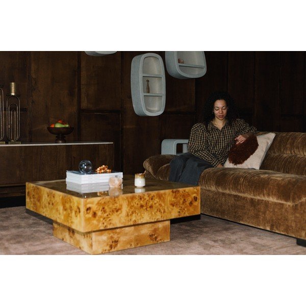 Dabīga toņa žurnālgaldiņš ar riekstkoka imitāciju 90x90 cm Quinn – Dutchbone-image-3