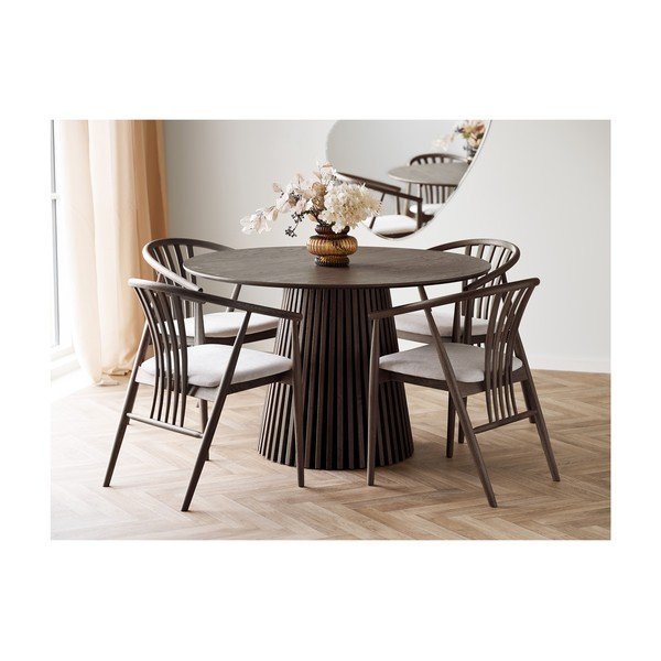 Tumši brūns ozola masīvkoka pusdienu krēsls ar roku balstiem Agustin – House Nordic-image-3