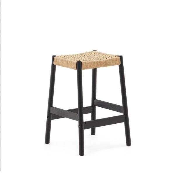 Melni/dabīga toņa ozola masīvkoka bāra krēsli (2 gab.) (sēdekļa augstums 66 cm) Yalia – Kave Home