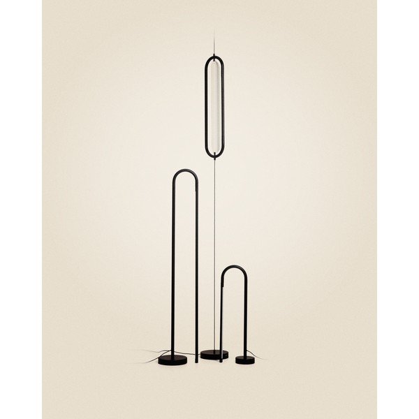 Melna LED stāvlampa (augstums 300 cm) Bow – Kave Home-image-3