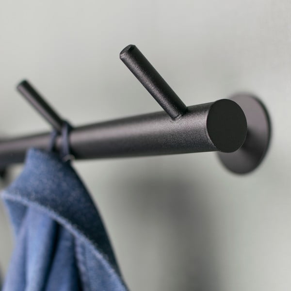 Melns metāla sienas pakaramais 55 cm Odin – Spinder Design-image-2