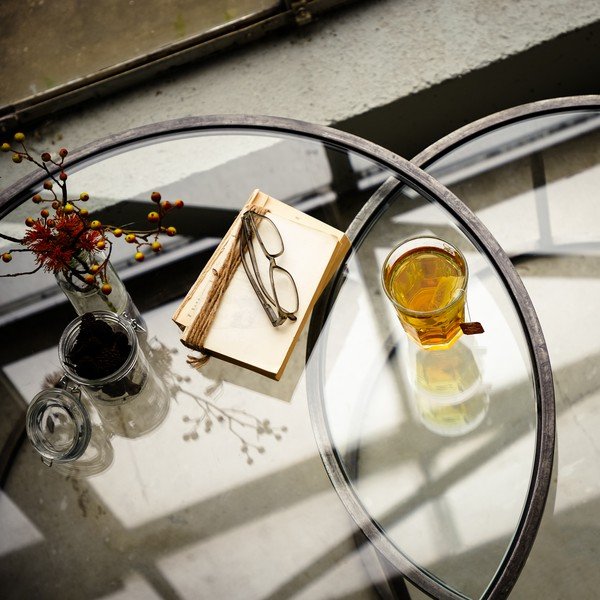 Pelēki stikla apaļie žurnālgaldiņi (2 gab.) ø 75 cm Duarte – Light & Living-image-2