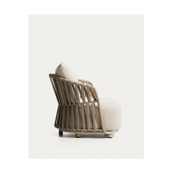 Krēmkrāsas/pelēkbrūns polsterēts dārza atpūtas krēsls Osani – Kave Home-image-4