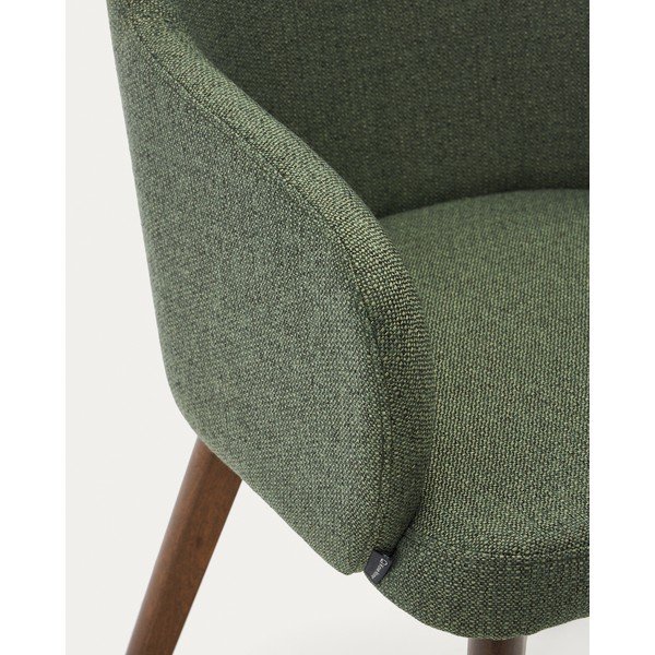 Tumši zaļš polsterēts ēdamistabas krēsls ar roku balstiem Nelida – Kave Home-image-3