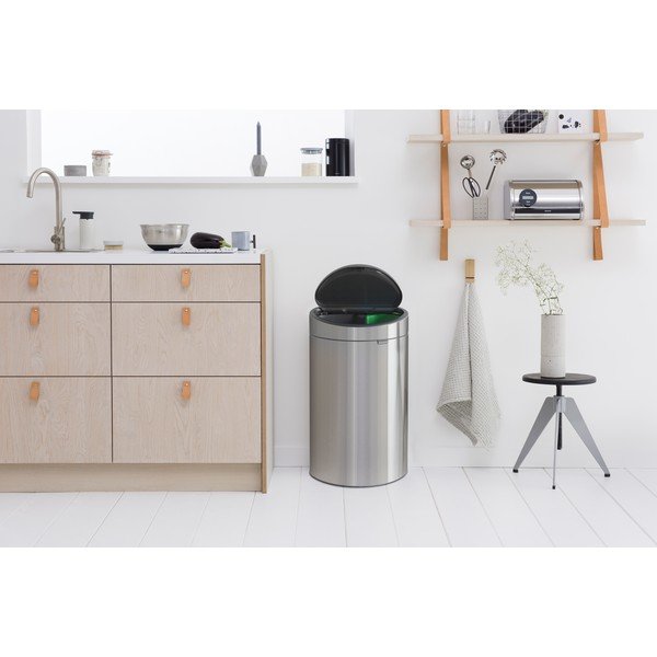 Matētas sudraba krāsas ar pieskārienu atverama atkritumu šķirošanas tērauda tvertne 33 l Touch Bin Recycle – Brabantia-image-1