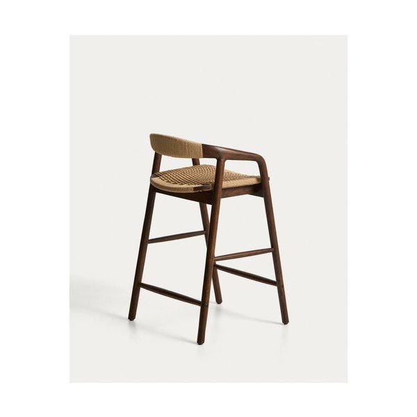 Brūns ozola masīvkoka bāra krēsls ar roku balstiem (sēdekļa augstums 65 cm) Derile – Kave Home-image-2