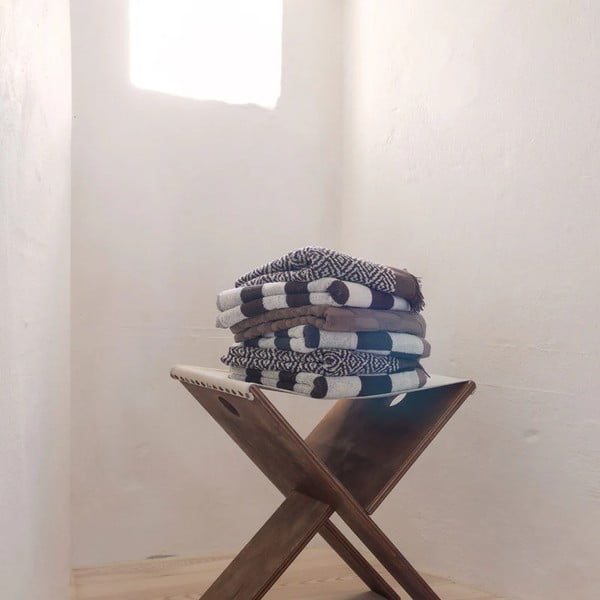 Brūns frotē dvielis no organiskās kokvilnas 50x90 cm Retro – Mette Ditmer Denmark-image-4