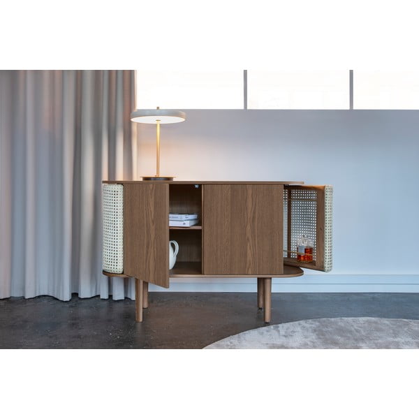 Brūna/dabīga toņa zema kumode ar ozolkoka imitāciju 109x75 cm Treasures – UMAGE-image-1