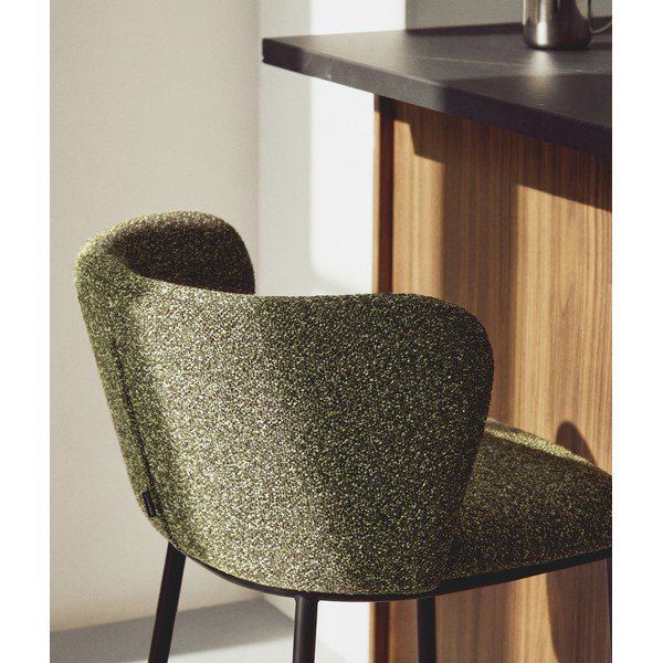 Tumši zaļš polsterēts bāra krēsls (sēdekļa augstums 65 cm) Ciselia – Kave Home-image-2