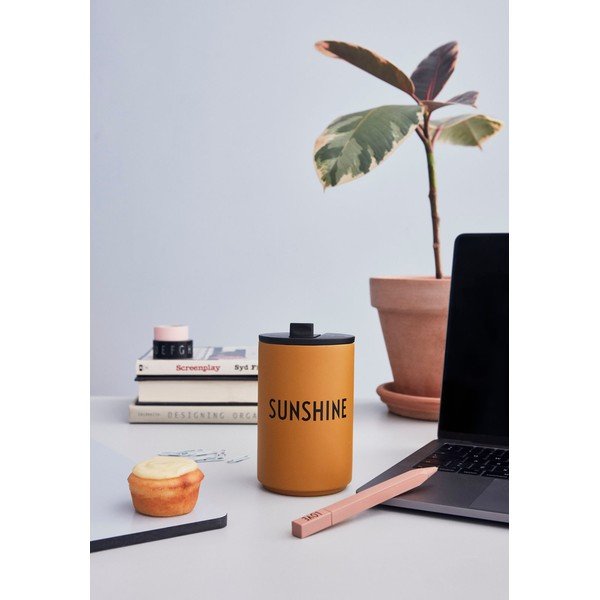 Sinepju dzeltena ceļojumu krūze Design Letters Sunshine, 350 ml-image-1
