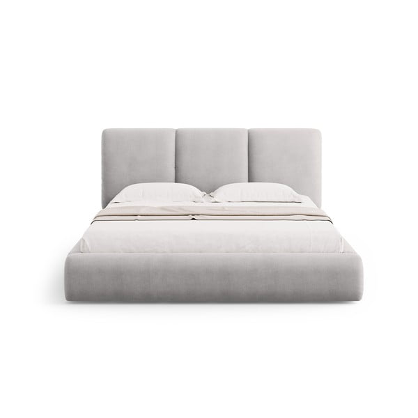 Gaiši pelēka polsterēta divvietīga gulta ar veļas kasti un redelēm 180x200 cm Brody – Mazzini Beds-image-4