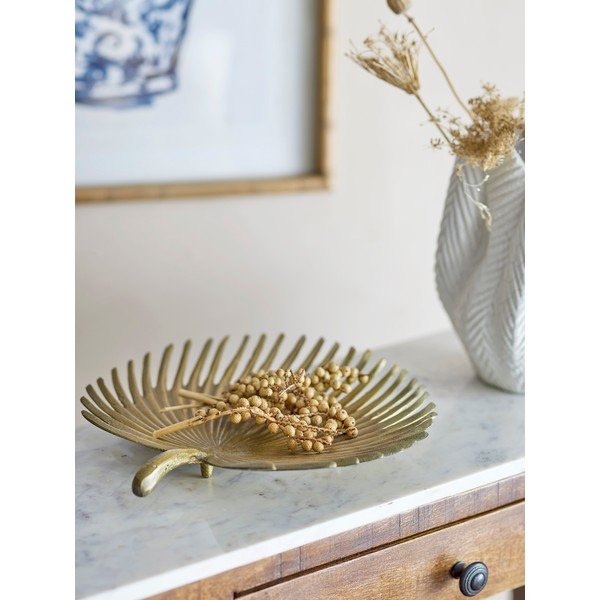 Metāla dekoratīva paplāte Lillie – Bloomingville-image-1