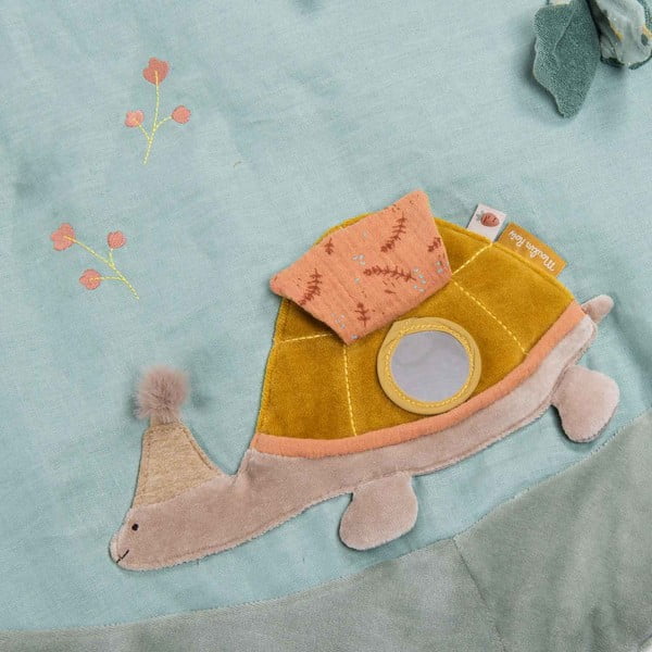 Gaiši zaļš bērnu rotaļu paklājiņš Trois Petits Lapins – Moulin Roty-image-3