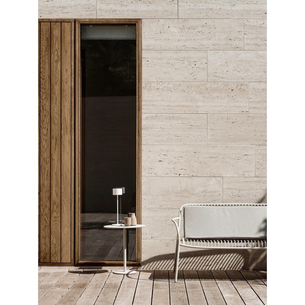 Gaiši pelēks metāla dārza sols Yua Wire – Blomus-image-4