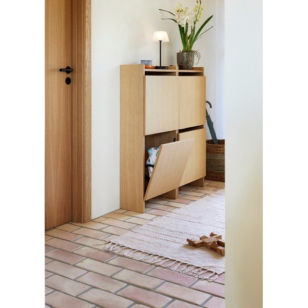 Dabīga toņa atverams apavu plaukts ar ozolkoka imitāciju 50x110x24 cm Forma – Hübsch-image-1