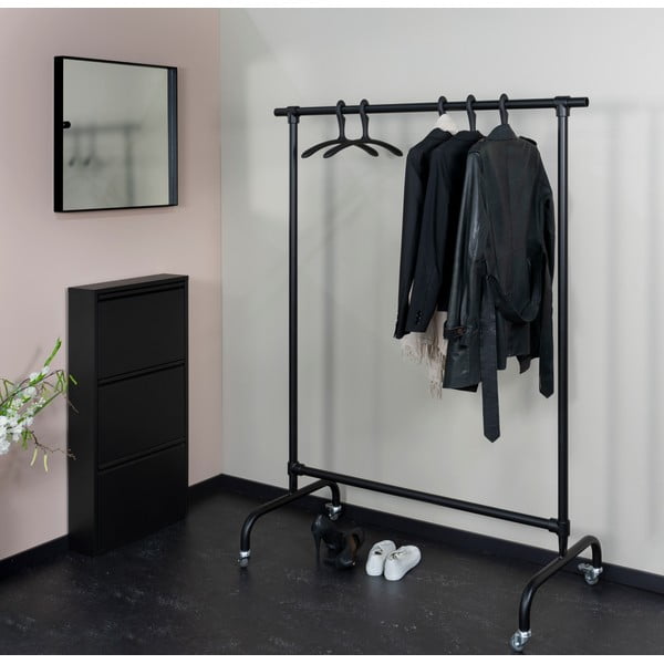 Melns metāla pārvietojams drēbju pakaramais statīvs Luuk – Spinder Design-image-1