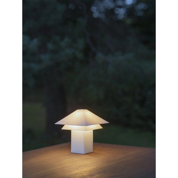 Balta LED galda lampa ar regulējamu spilgtumu ar metāla abažūru (augstums 33,5 cm) Sanaka – Blomus-image-3