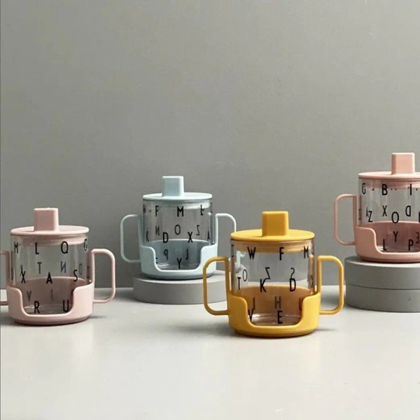 Rozā bērnu krūze Design Letters Grow With Your Cup-image-1
