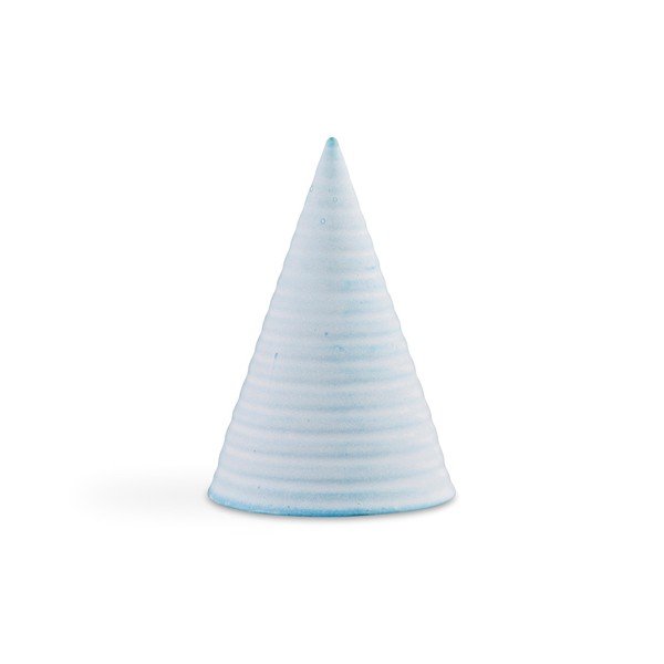 Glazēta keramikas dekoratīvā figūriņa gaiši zilā krāsā Kähler Design Glazēts konuss gaiši zils, augstums 15 cm