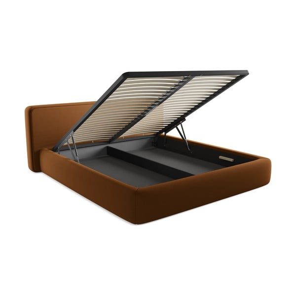 Terakotas oranža polsterēta divvietīga gulta ar veļas kasti un redelēm 180x200 cm Kiana – Makamii-image-3